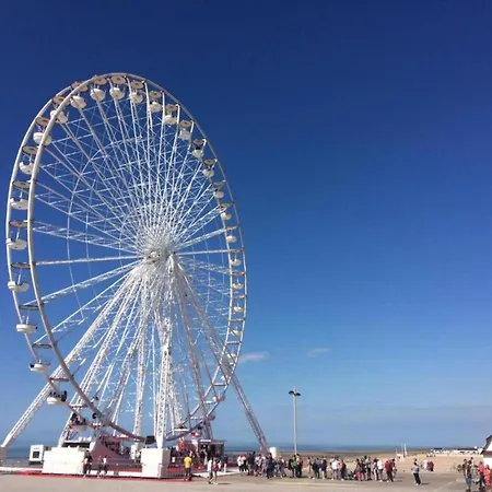 In With Stunning Sea Views, Cleaning Included Lägenhet Nieuwpoort